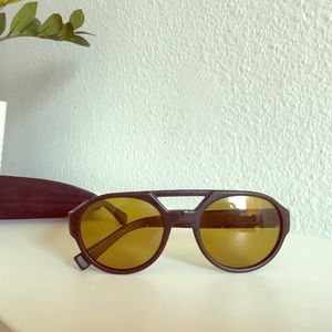 Yves Saint Laurent *Tom Ford* aviator sunglasses.